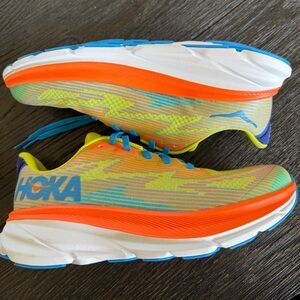 Hoka Clifton 9 Youth